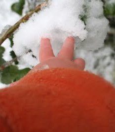 dziecko snieg